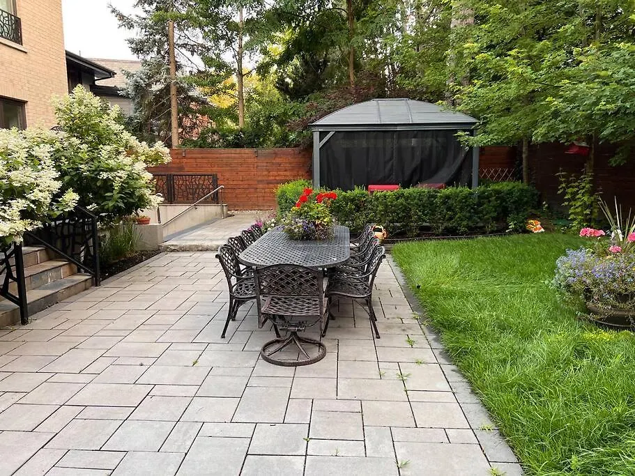Luxurious Spa Retreat - Toronto Escape Appartamento